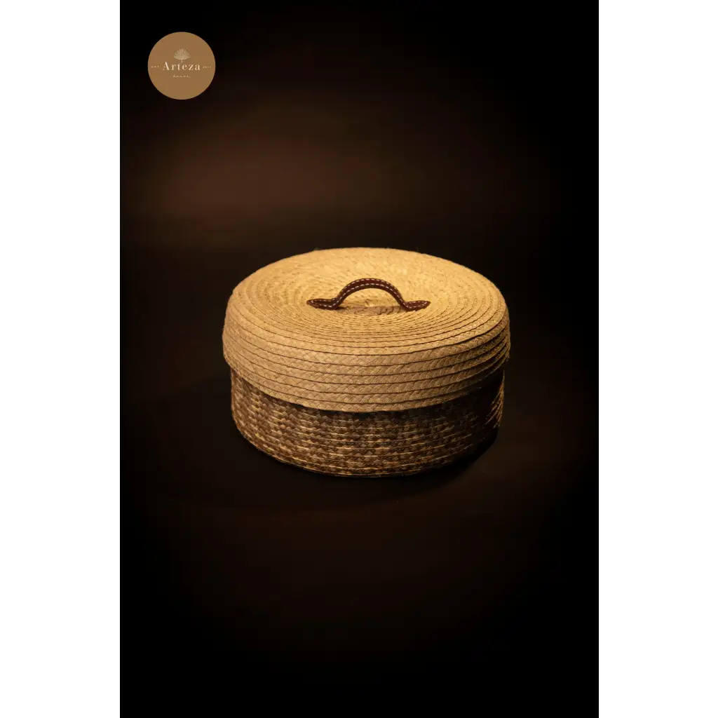 Caja Sará con tapa - 34 cm diámetro 17 cm de alto / Natural